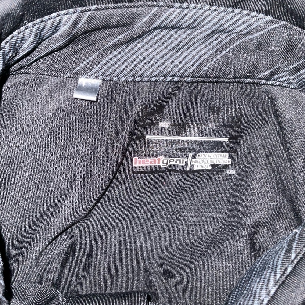 Mens used Under Armour UA size M heatgear black polo striped shirt medium Pre ow - Picture 2 of 4